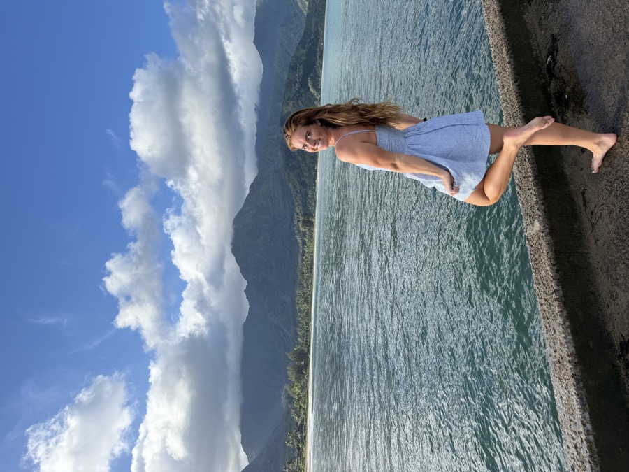 Amanda Elford, women's hormone health coach